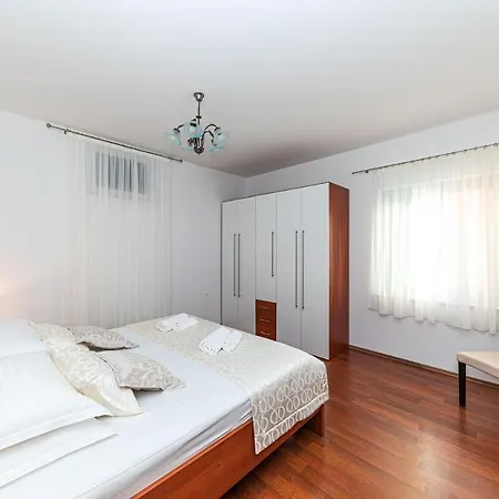 Rajcic Rogoznica (Sibenik-Knin)