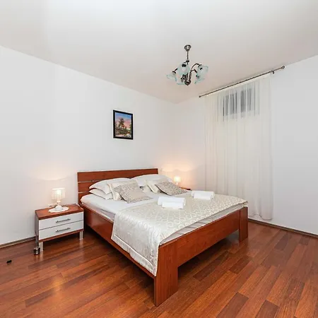 Rajcic * Rogoznica (Sibenik-Knin)