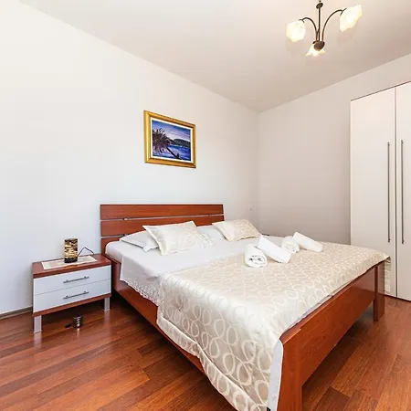 Rajcic * Rogoznica (Sibenik-Knin)