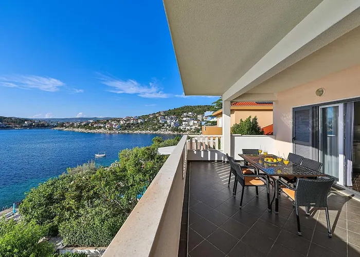 Rajcic * Rogoznica (Sibenik-Knin)